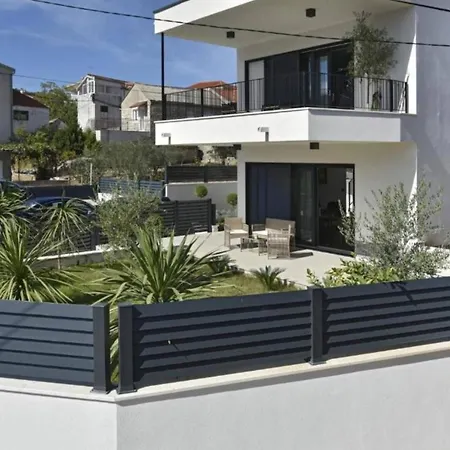 Luxury Farmosa Lejlighed Slatine
