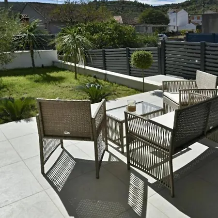 Luxury Farmosa Lejlighed Slatine