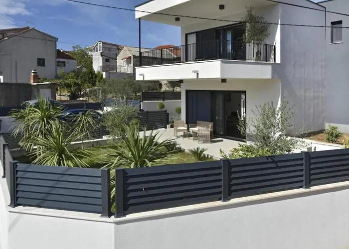 Luxury Farmosa Lejlighed Slatine